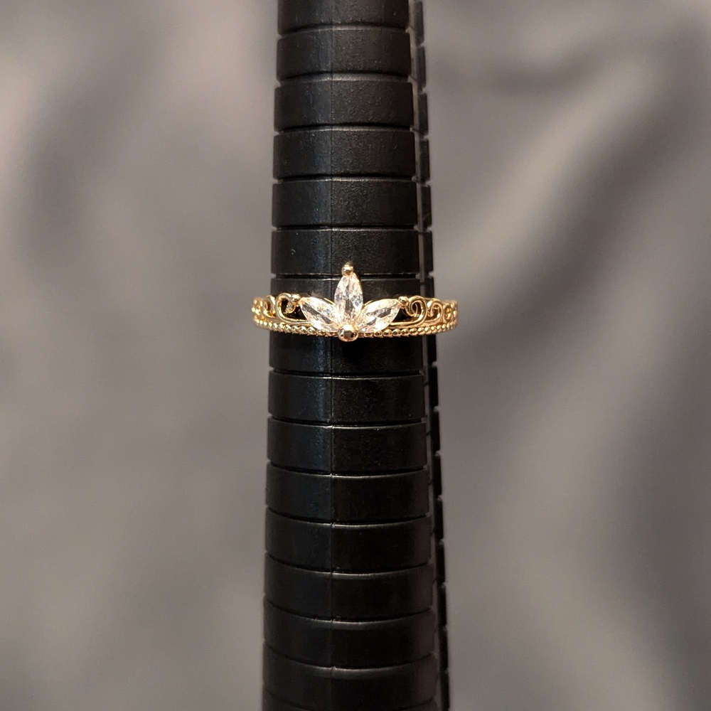Gold Plated Women's Tri Stone Princess Ring NWOT